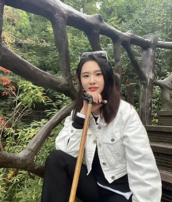 琪琪的第一张照片--临湘父母相亲团
